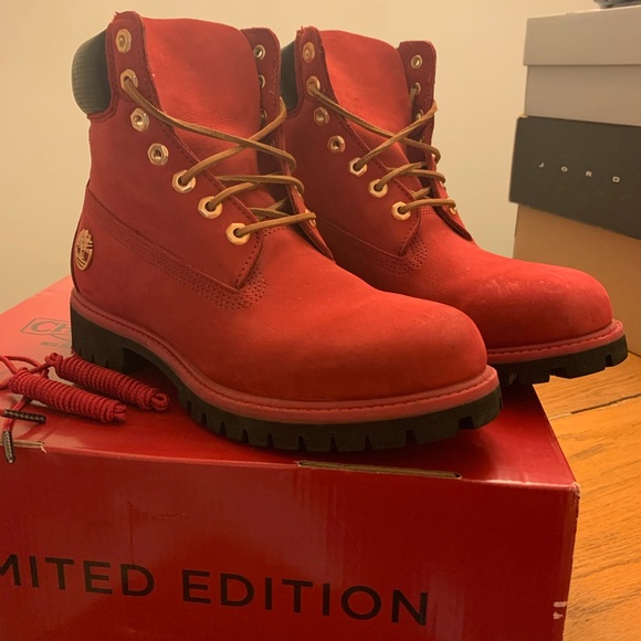 Timberland premium 6” Limited Edition - Picture 2 of 6